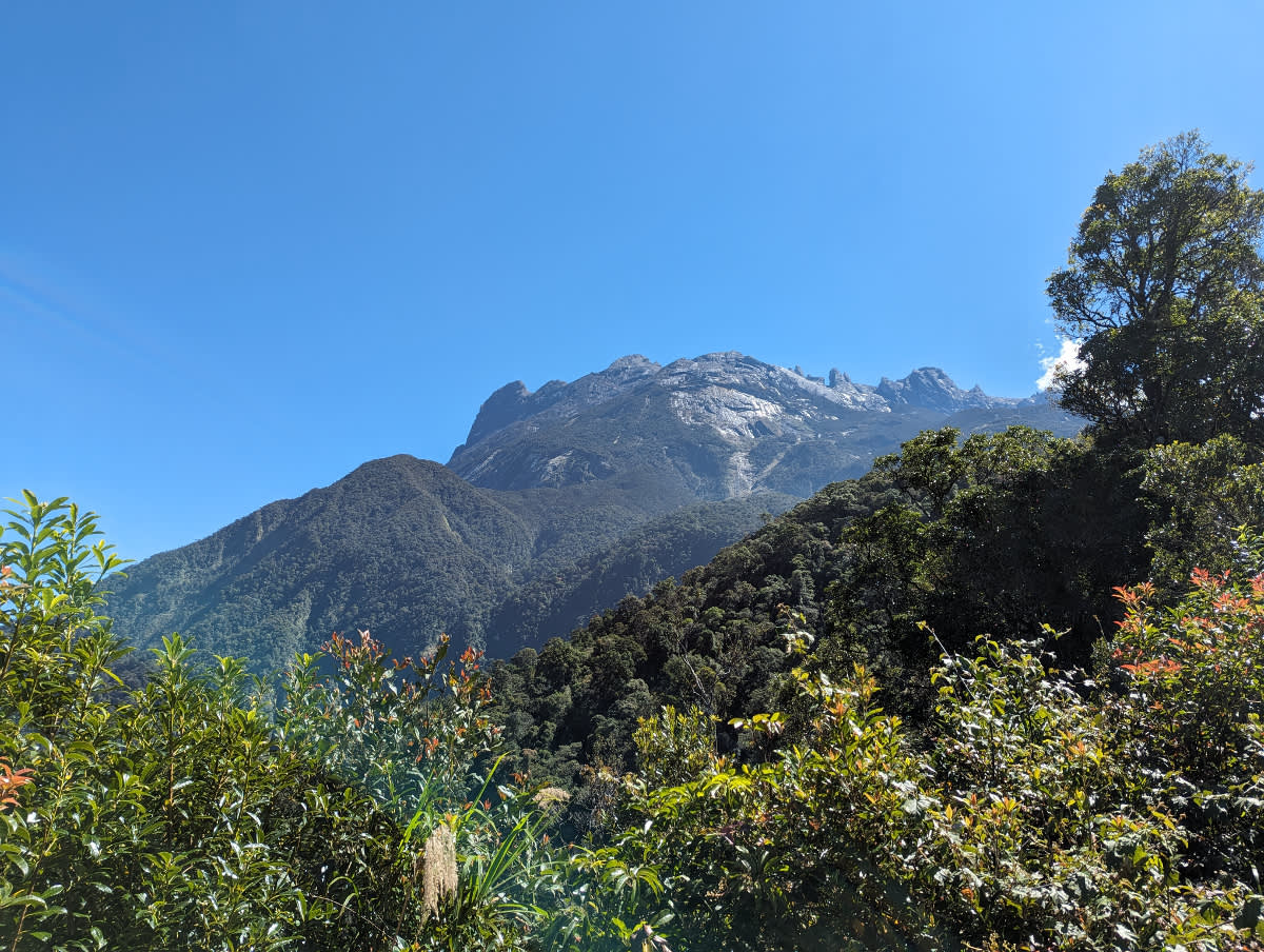 Výhled na horu Kinabalu 