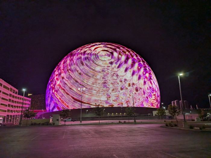 Obrazovka u Sphere
