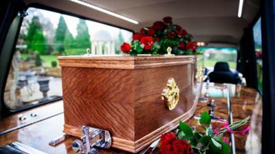 coffin-in-hearse-rose