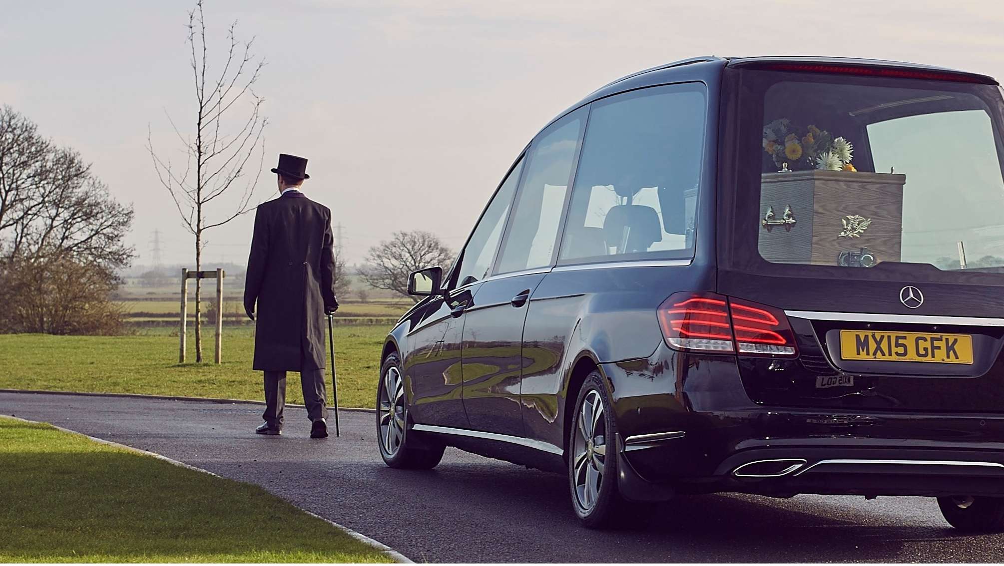 how-to-become-a-funeral-director-co-op-funeralcare