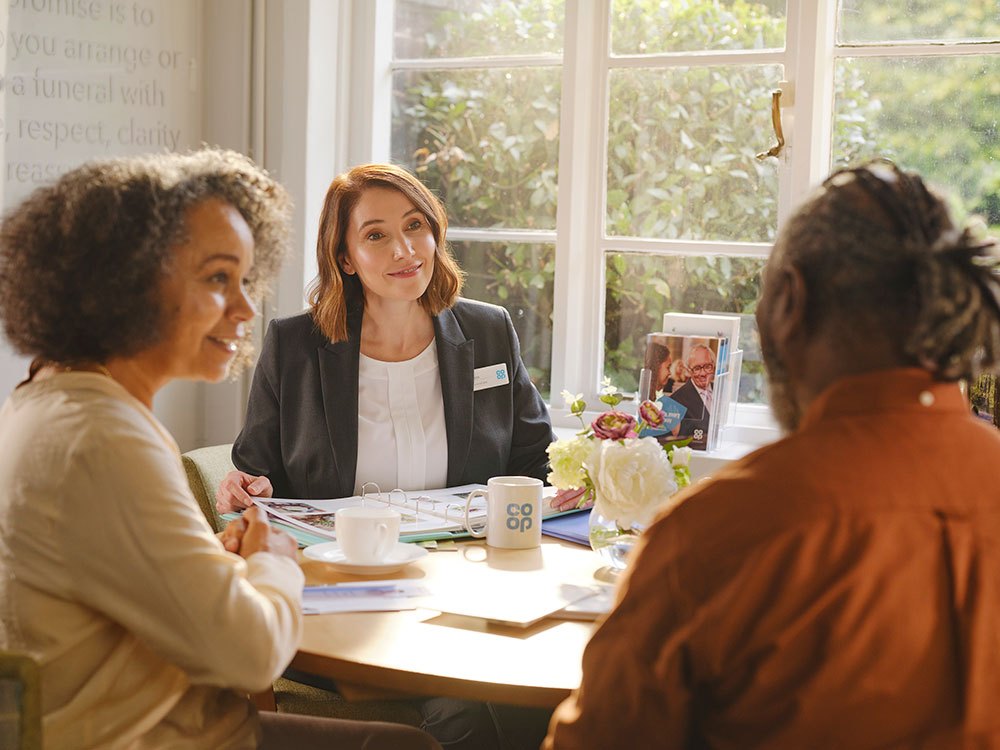 Couple at funeral arrangement meeting
