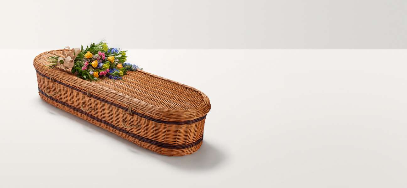 COP93966 CountrySheaf Brights OnCoffin Wide 12642 1296x600px