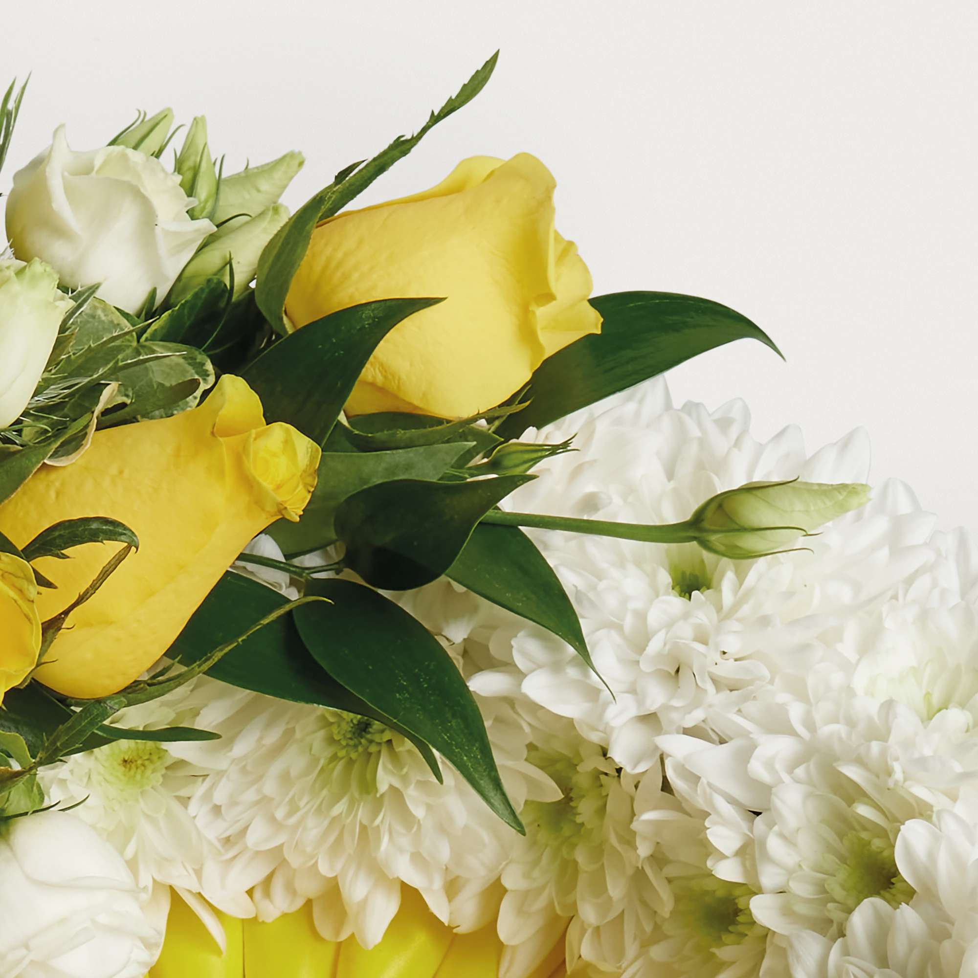 Zoomed in shot of yellow wreath of flowers