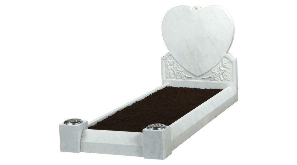 Carved heart memorial kerb set - Co-op