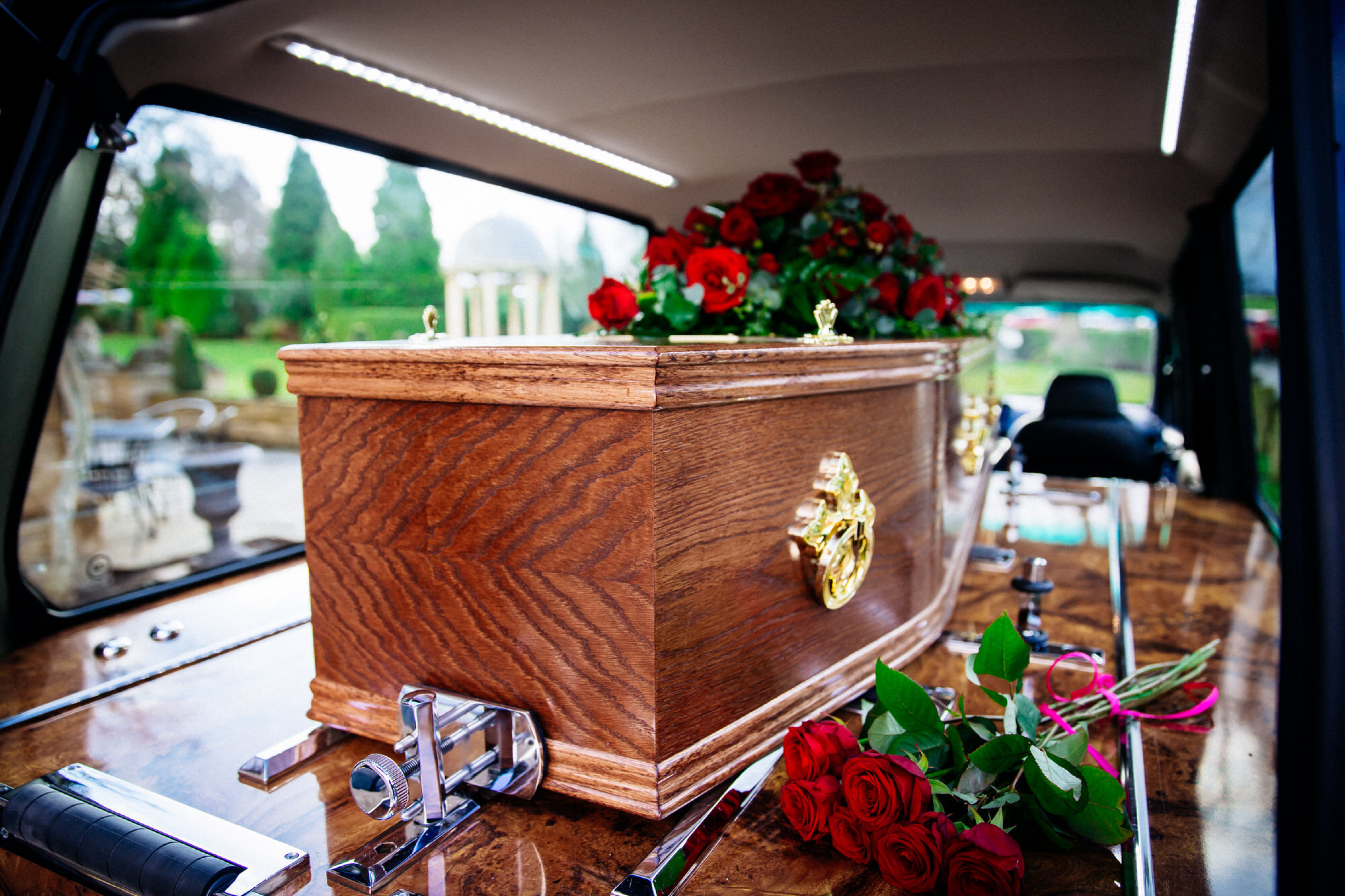 coffin-in-hearse-rose
