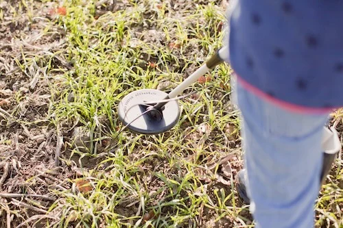 metal detecting 32