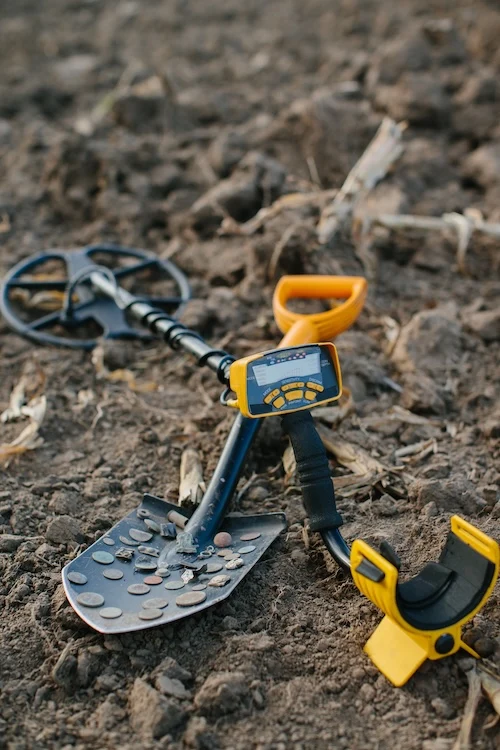 metal detecting 73
