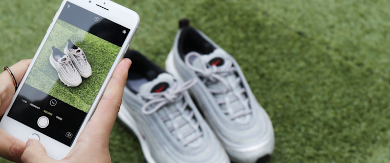 Social peer-to-peer marketplace: Depop