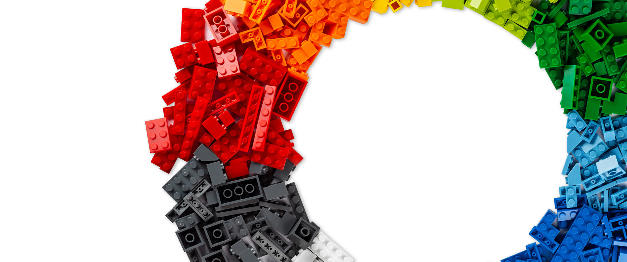 Different coloured Lego blocks in a circle