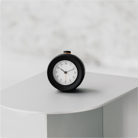 mudita Bell 2 wekker analoog met geminimaliseerd blauw licht - minimalistische offline wekker, e-inktscherm - 10 melodieën, ontspanningsgeluiden, natuurgeluiden - zwart mudita Bell 2 wekker analoog met geminimaliseerd blauw licht - minimalistische offline wekker, e-inktscherm - 10 melodieën, ontspanningsgeluiden, natuurgeluiden - zwart