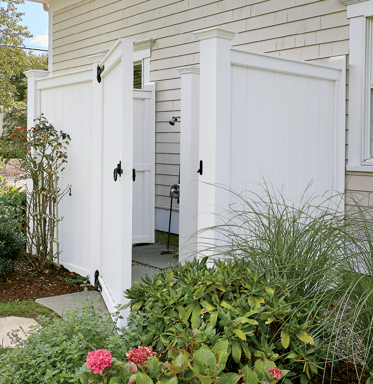Sandwich Outdoor Shower Kit | Walpole Outdoors