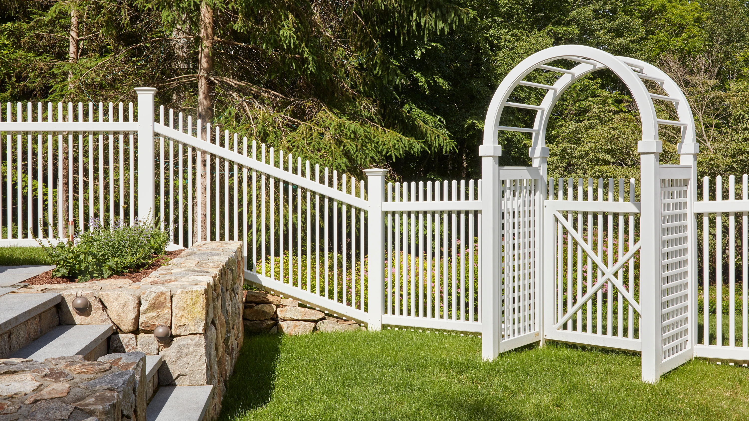 Richmond Picket Fence
