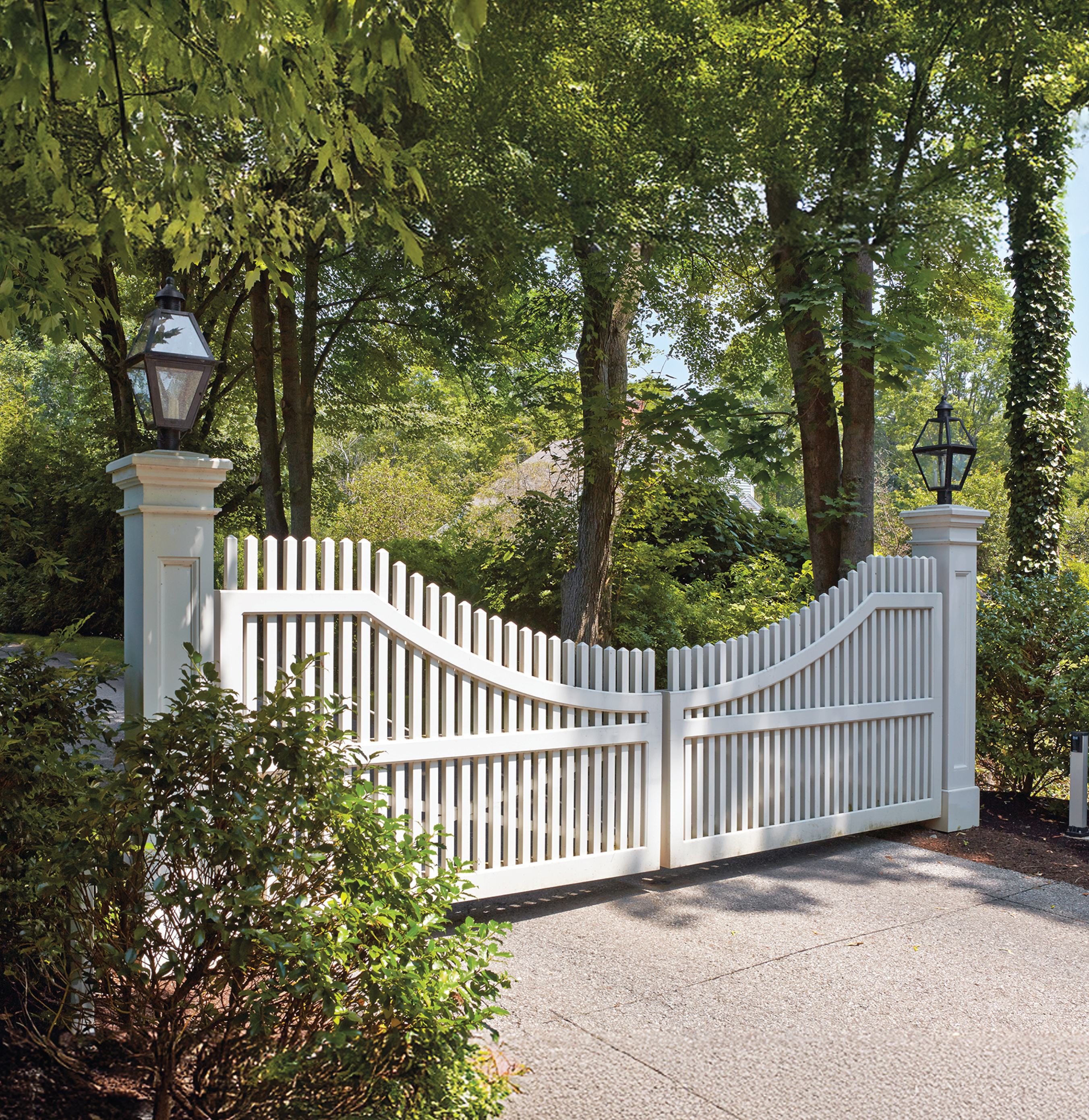 Elegant Chestnut Hill Picket Driveway Gate | Walpole Outdoors