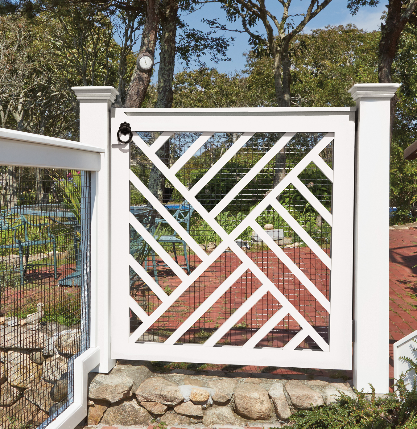 Chippendale with Wire Walk Gate | Walpole Outdoors