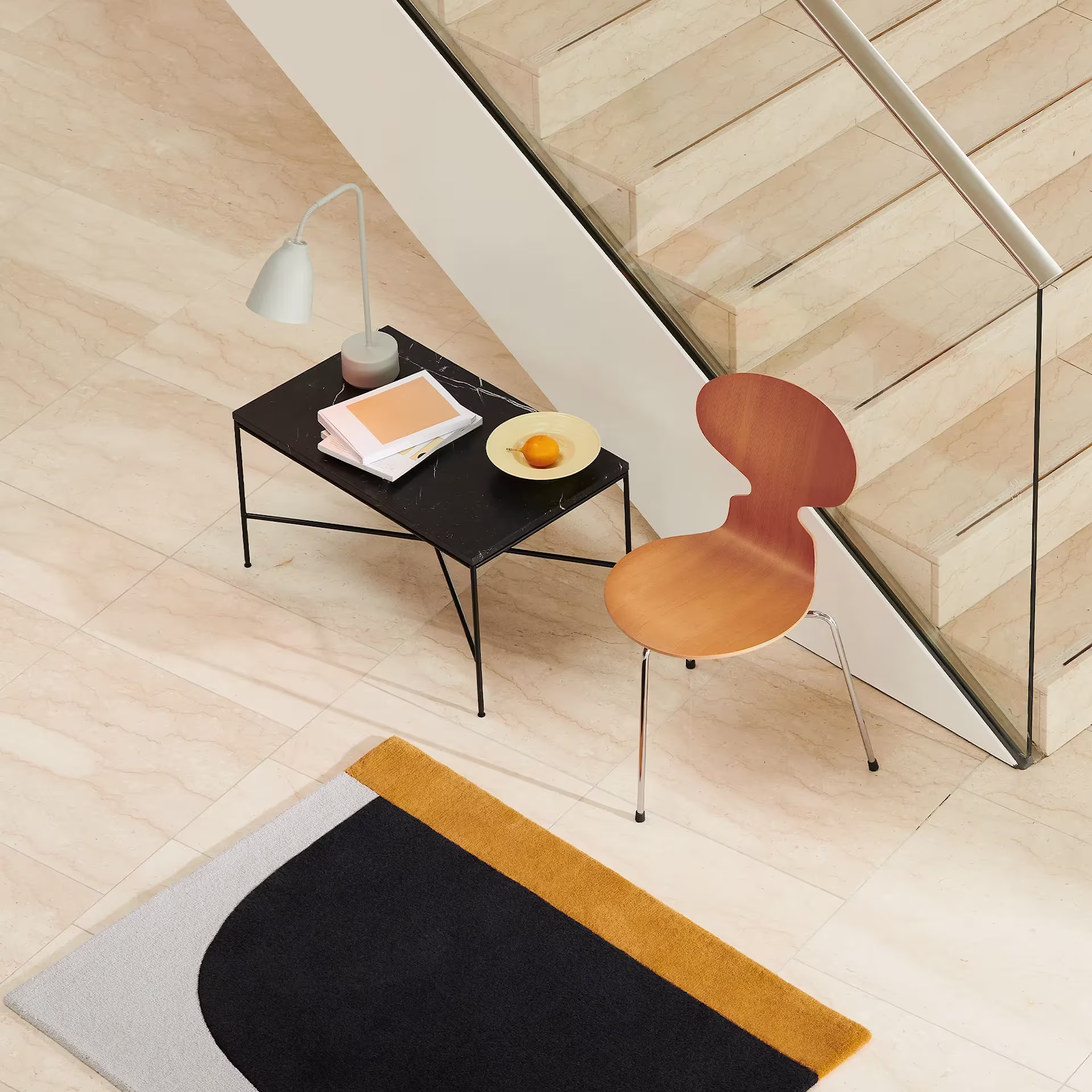 Feature | Fritz Hansen | Ant