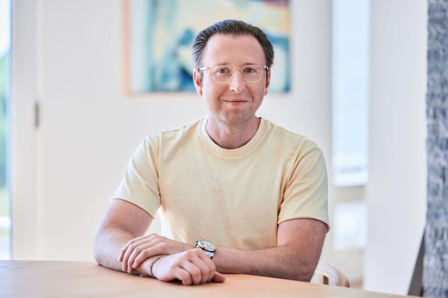 A picture of Scott Annan, CEO of Mycube