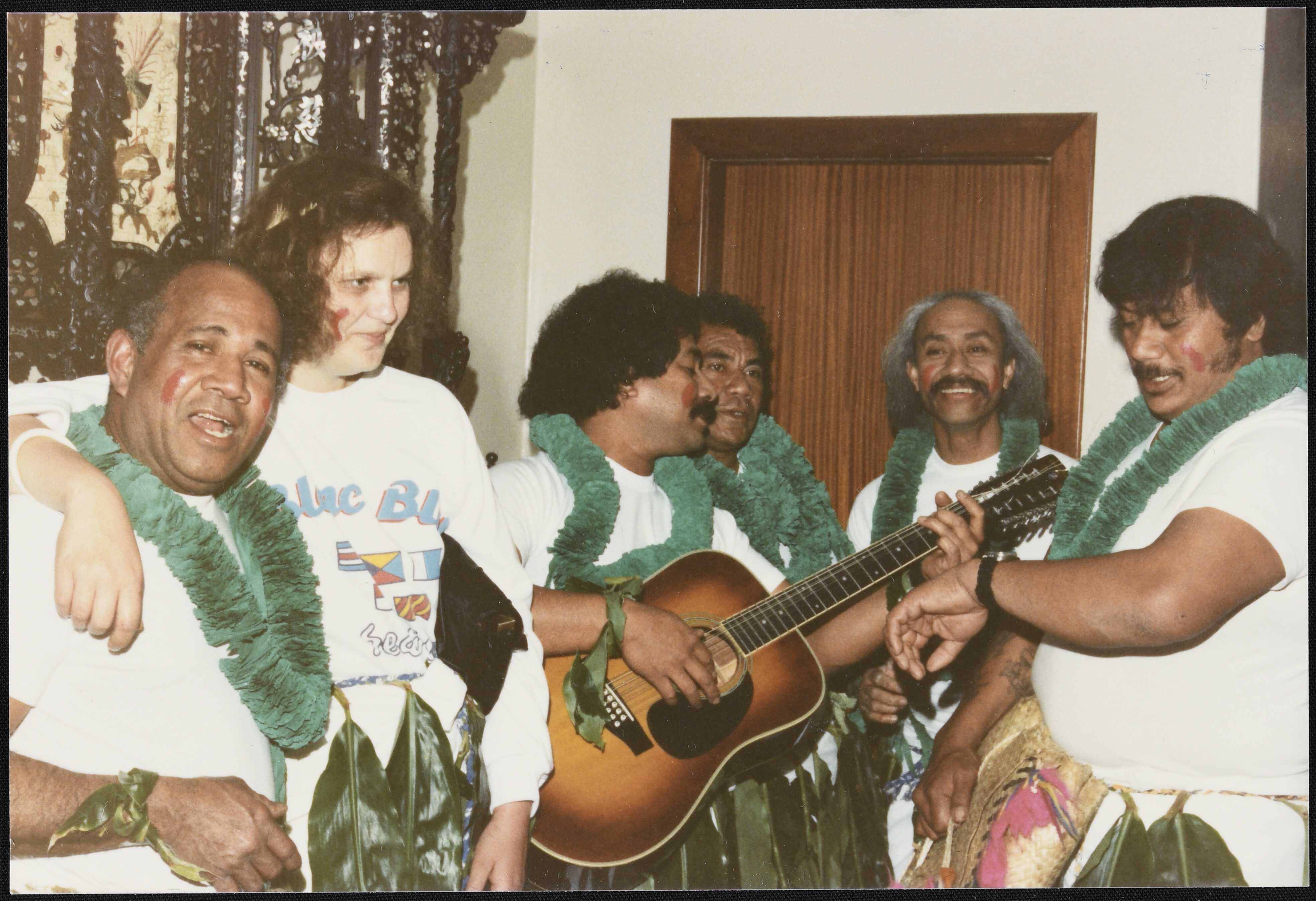 Rotuman performers singing during Fiji Cession Day Celebrations, Auckland Domain, 1986. Archives NZ Item Code: R431560 File 7 