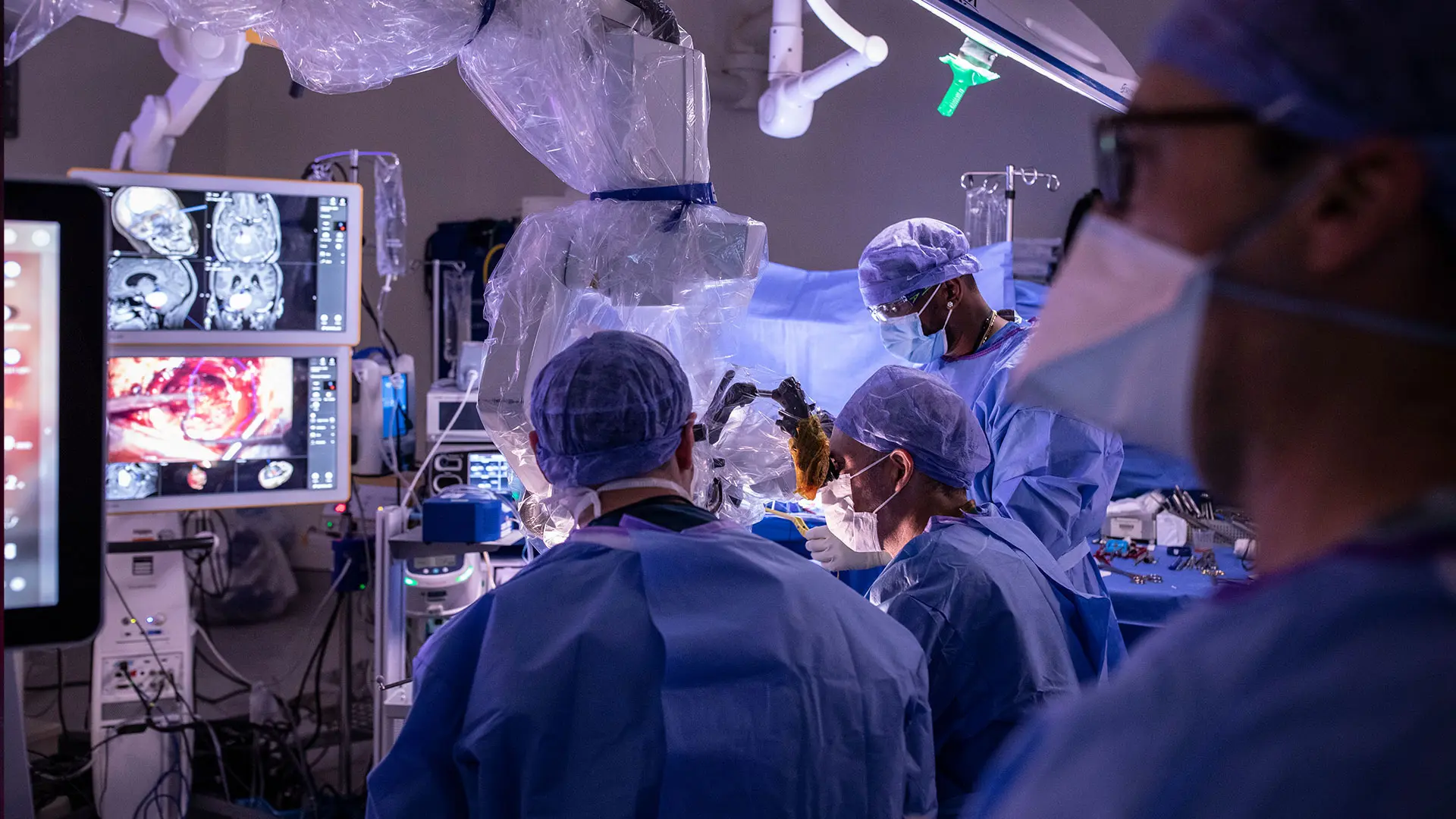 Through the use of novel technologies developed at Mount Sinai or in collaboration with industry partners, Mount Sinai’s neurosurgeons have access to progressively advanced pre-, intra-, and postoperative tools to produce better patient outcomes.