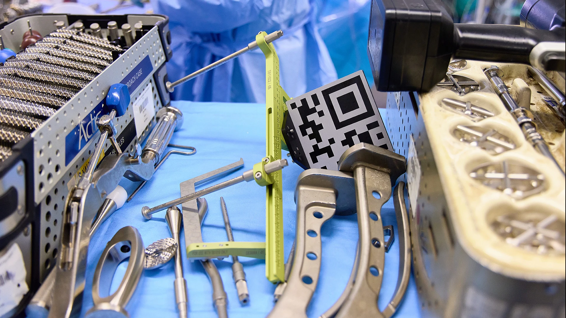 Surgical instruments used for an augmented reality hip replacement