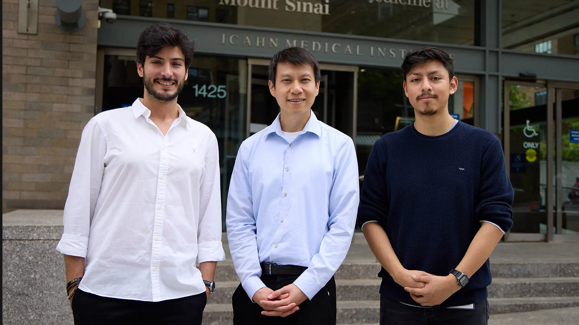 Senior author Sam Horng, MD, PhD, center, with postdoctoral fellow and first author Mario Amatruda, PhD, left, and associate researcher and study author Jorge Villavicencio. 