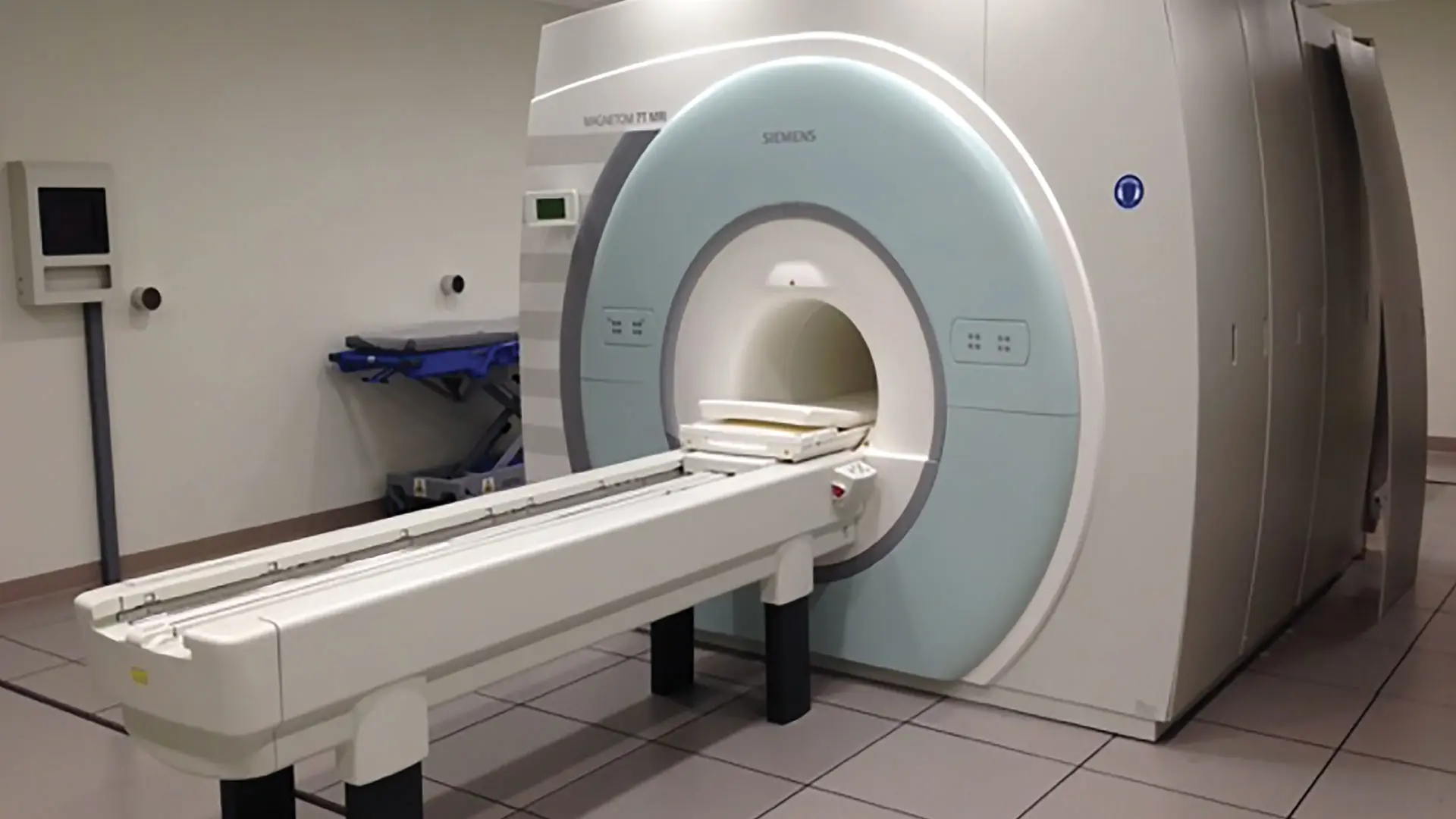 7-Tesla MRI. 

