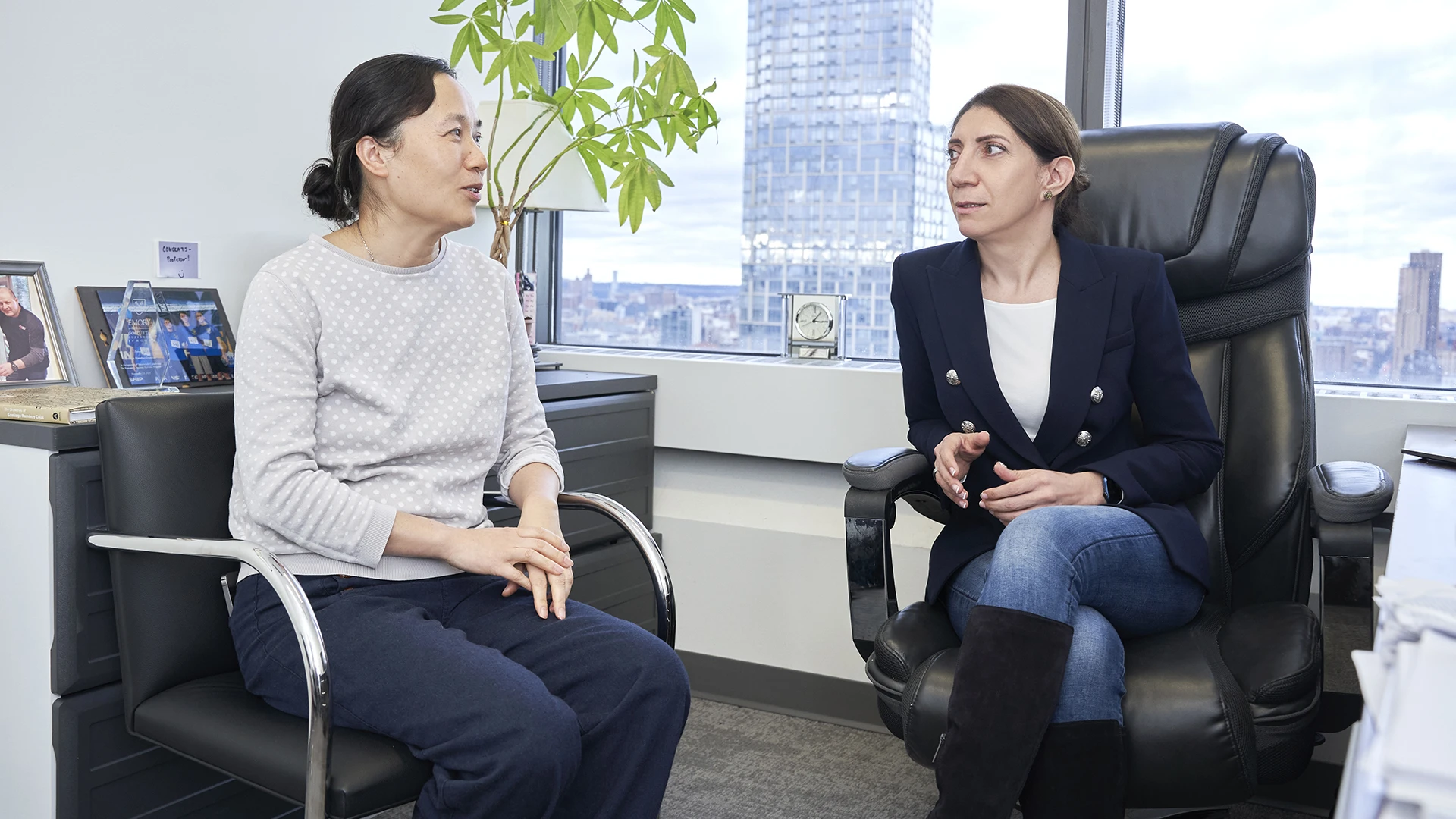 Drs. Zou (left) and Hambardzumyan (right) are collaborating with other specialists at Mount Sinai, from the departments of Neuroscience, and Neurosurgery, to devise actionable clinical strategies. They are optimistic they will find novel pathways in altering the trajectory of glioblastoma, which has historically poor survival rates.
