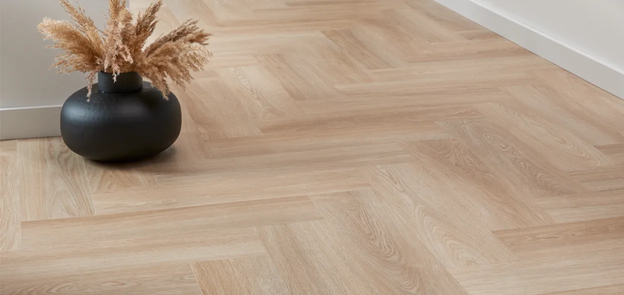 NL-BE-CP-Alles-over-vloeren pvc-vloeren schoonmaak-en-onderhoud sfeer2
