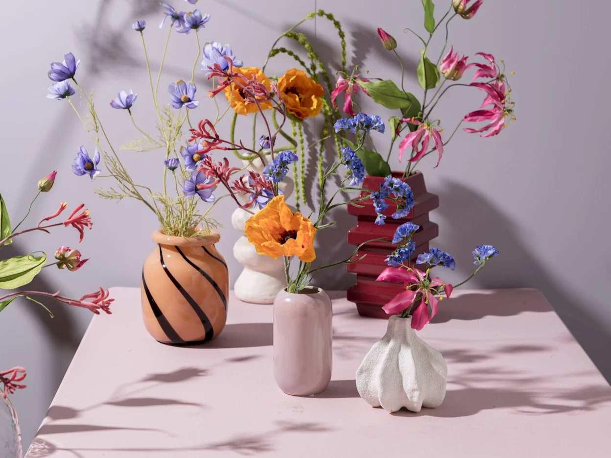 Moderne vazen in diverde pastelkleuren