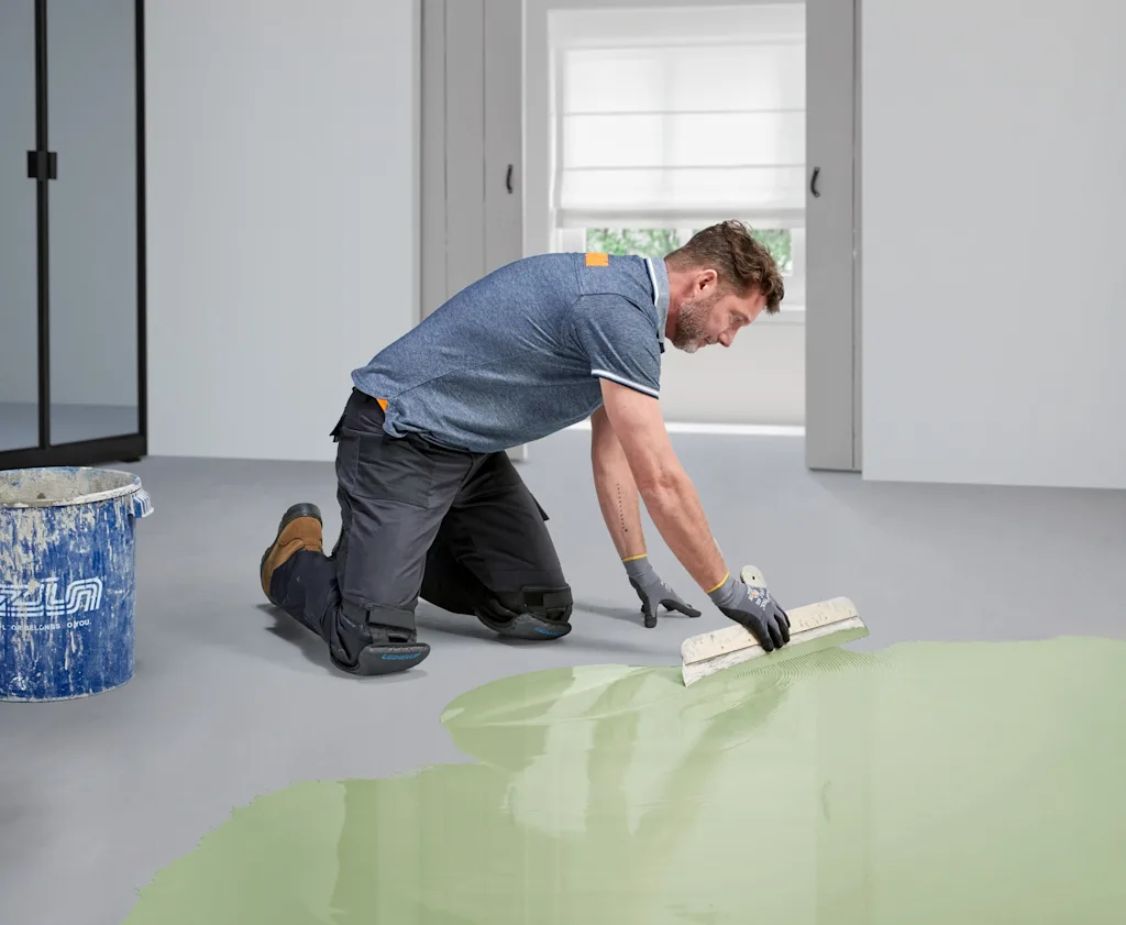 je-pvc-vloer-laten-leggen-en-je-vloer-laten-egaliseren-voor-plak-pvc