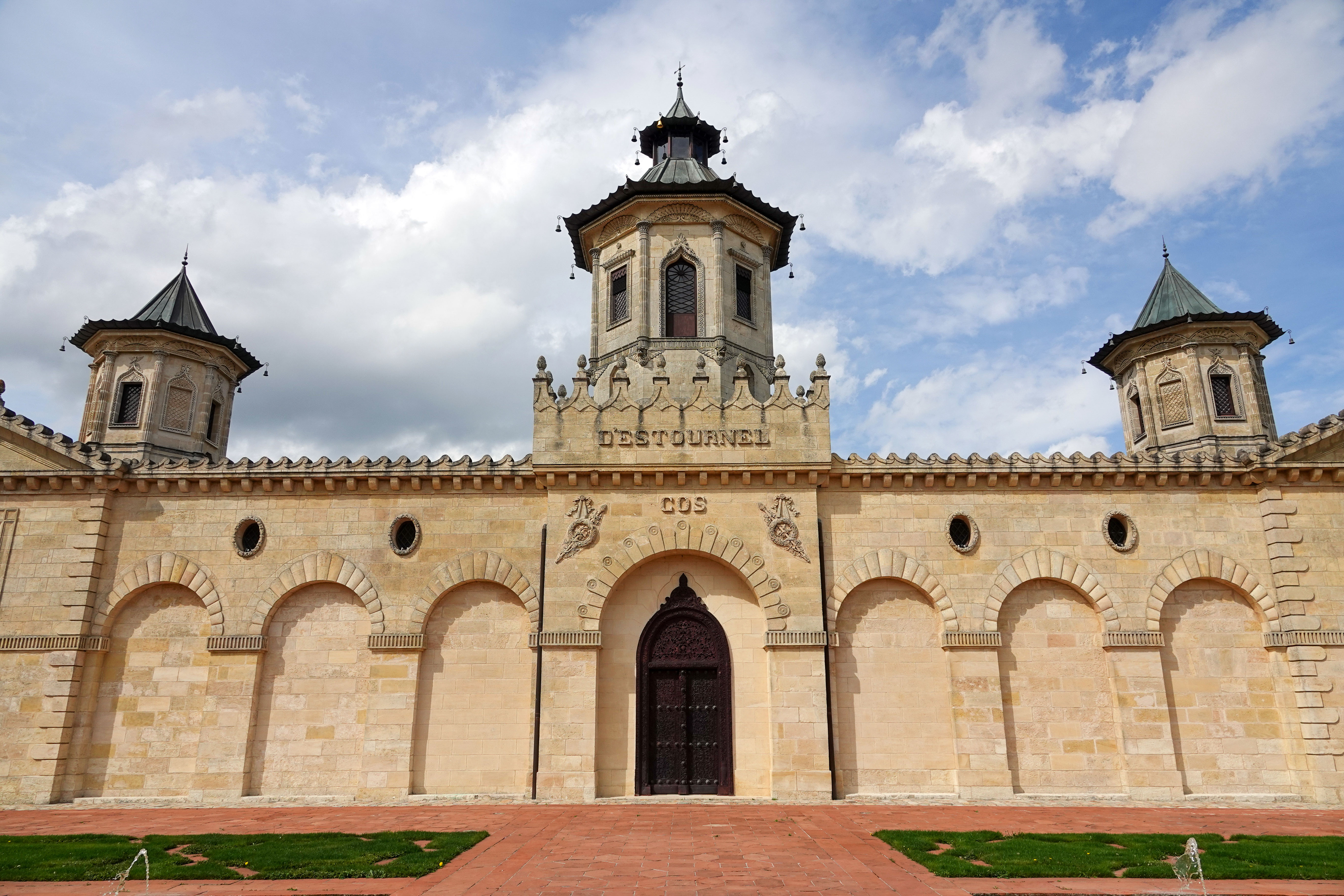 Vinfolio: Vinfolio: Buy 2005 Château Cos D'Estournel, Cos D'Estournel