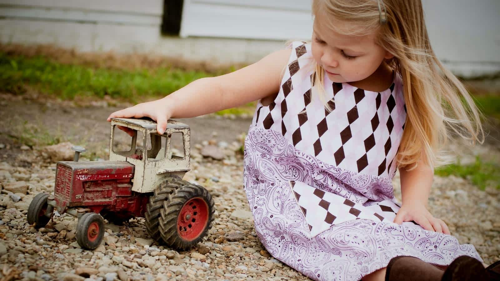 Photo ofFeatured content area Farm Toys Online 1600x900