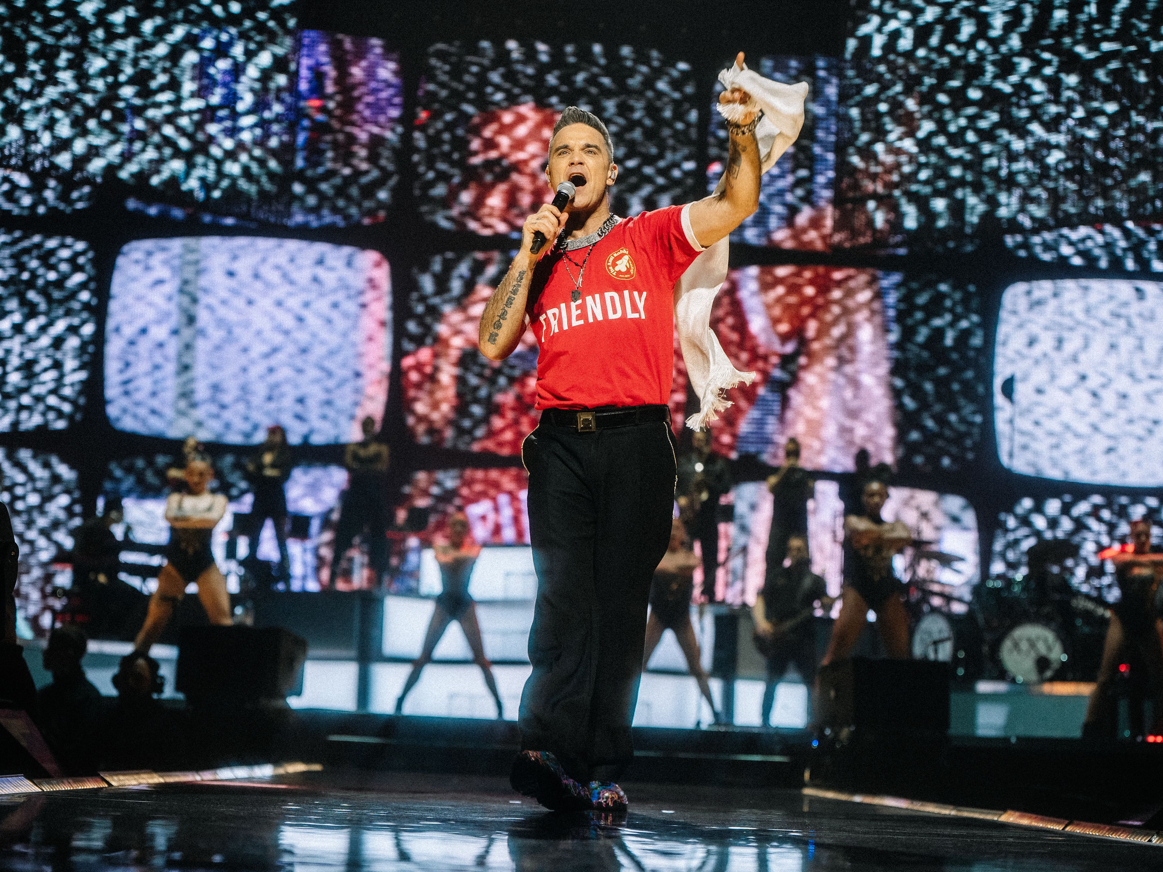 Robbie Williams auf Bühne Robbie Williams auf Bühne