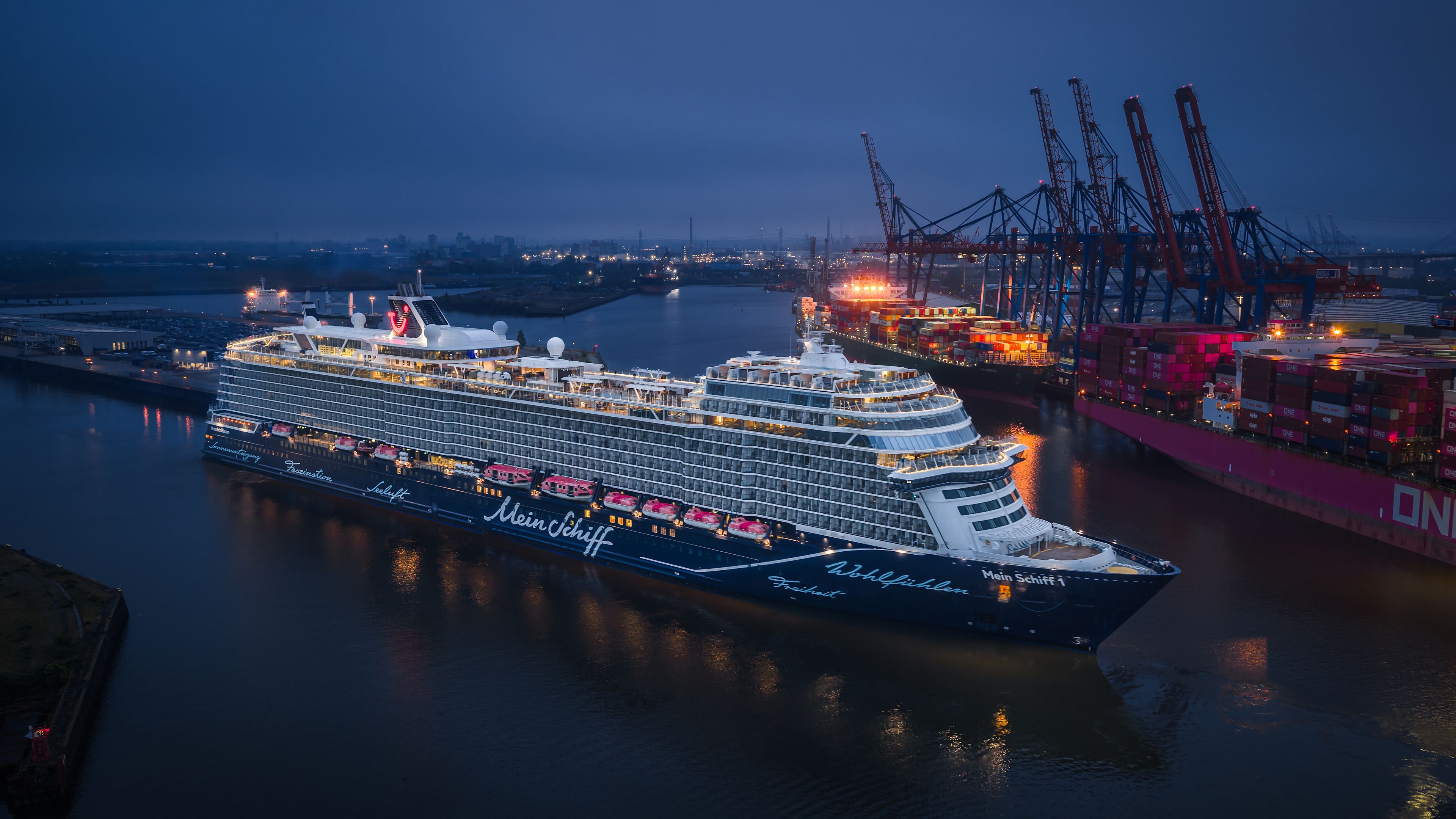Mein Schiff 1 in Hamburg