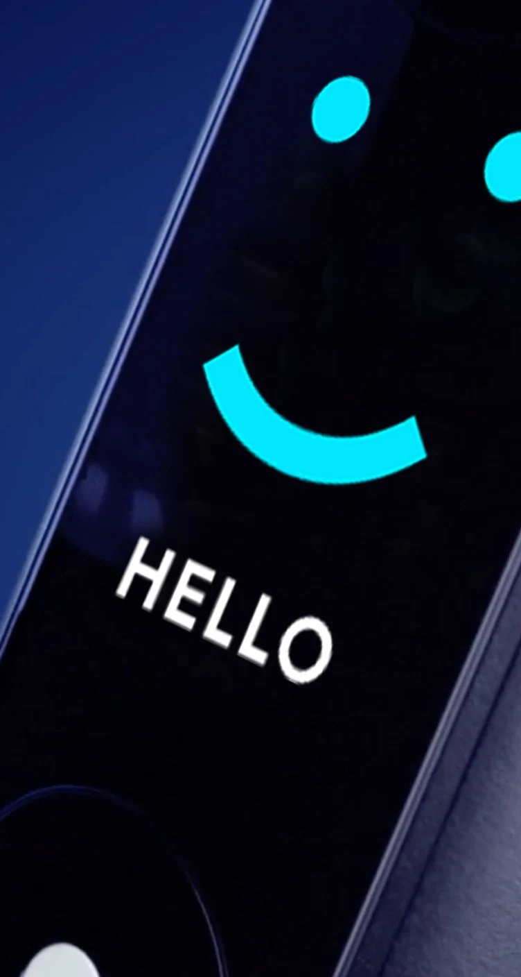 Oral-B iO electric toothbrush's interactive display screen (with Smiley Face) 