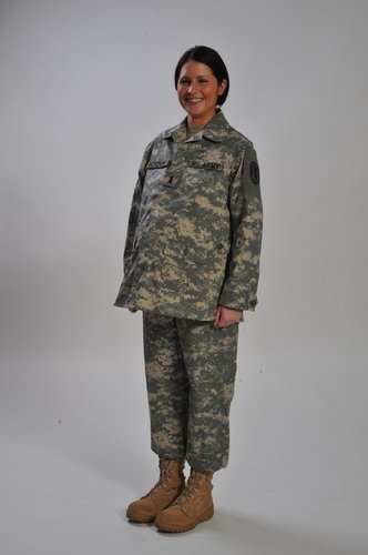 Maternity Clothes Spotlight: Military Mom Uniforms | CafeMom.com