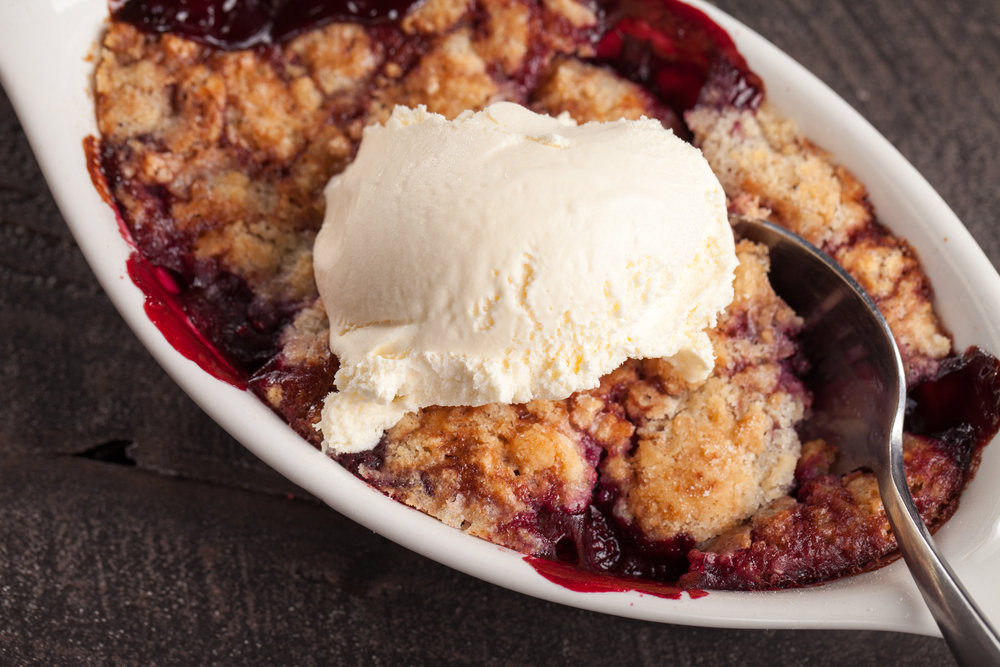 berry cobbler