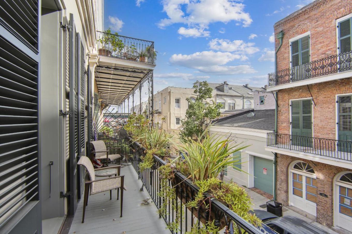 Balcony overlooking New Orleans French Quarter