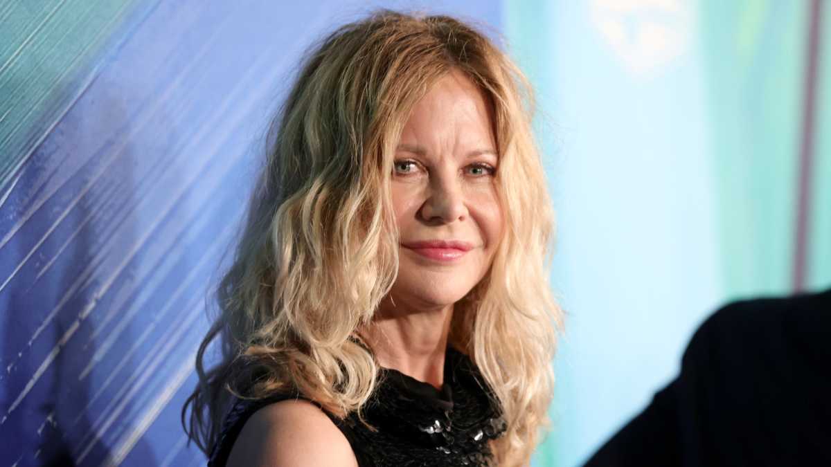 Fans Are Shocked By Meg Ryan'S Appearance — But This Is What Aging Looks  Like | Cafemom.Com