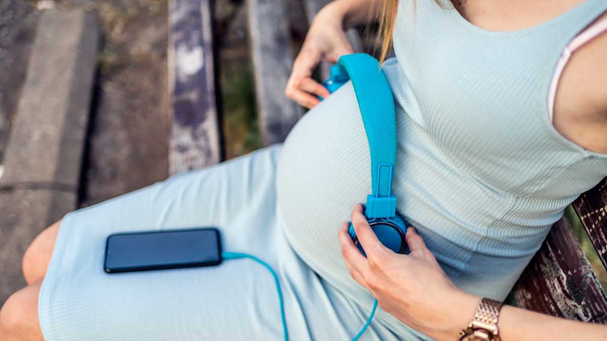 Baby Bump Headphones Set, Pregnancy Headphones Belly Headphones for Music  Play, Voices for The Baby in Womb to Hear Voices for The Baby in The Womb