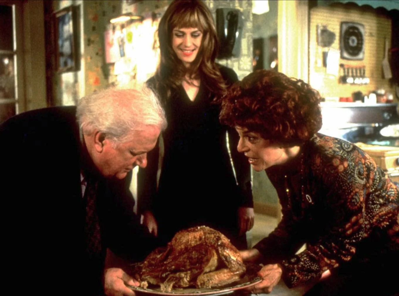 Holly Hunter, Anne Bancroft, and Charles Durning in Home for the Holidays (1995)