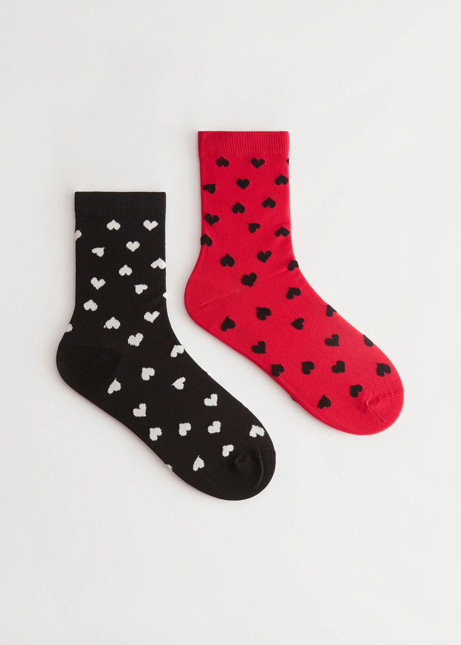 heart motif sock set