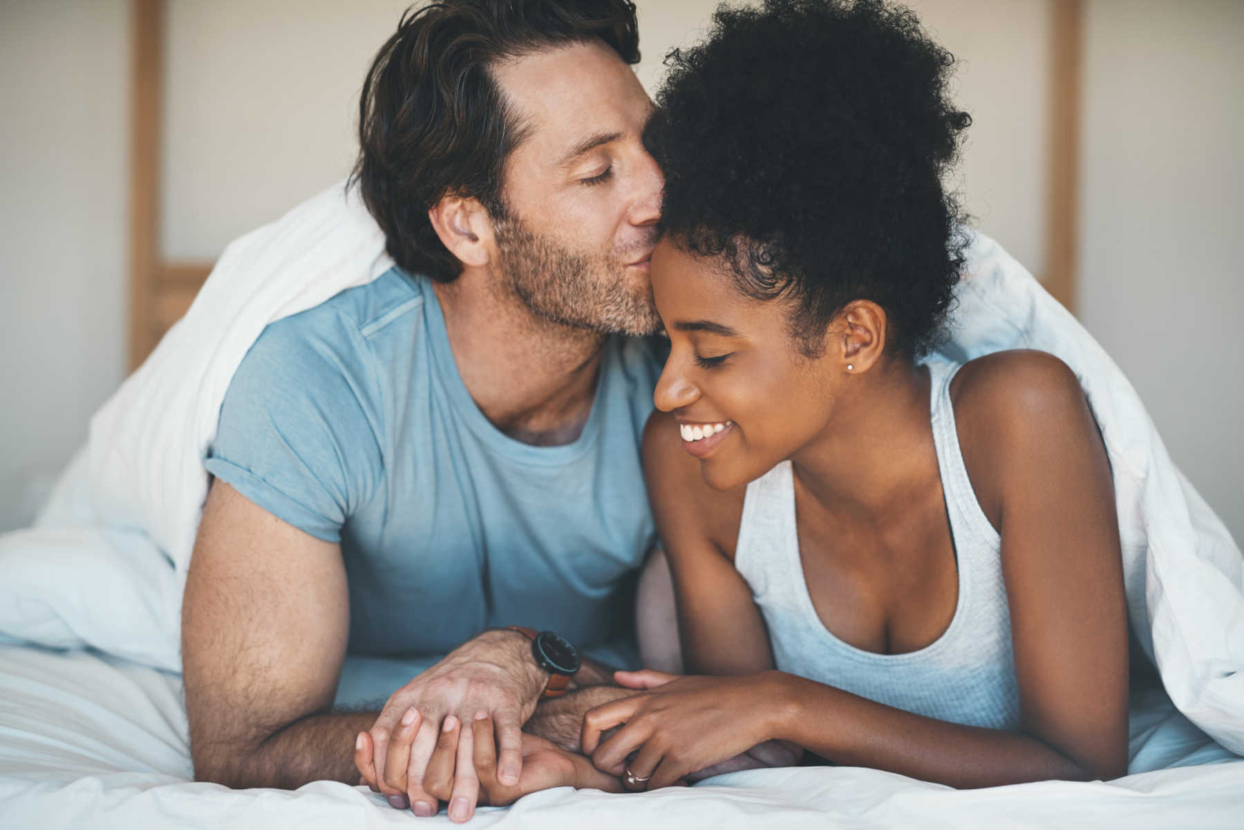 Hus Vibes Sex - Ask Dana: How Can My Husband & I Make Scheduling Sex Not Feel Like a Chore?  | CafeMom.com