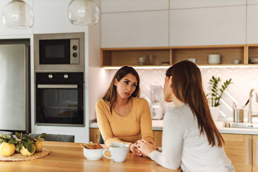 4 Things To Never Say To Someone In An Abusive Relationship CafeMom 4-things-to-never-say-to-someone-in-an-abusive-relationship-cafemom