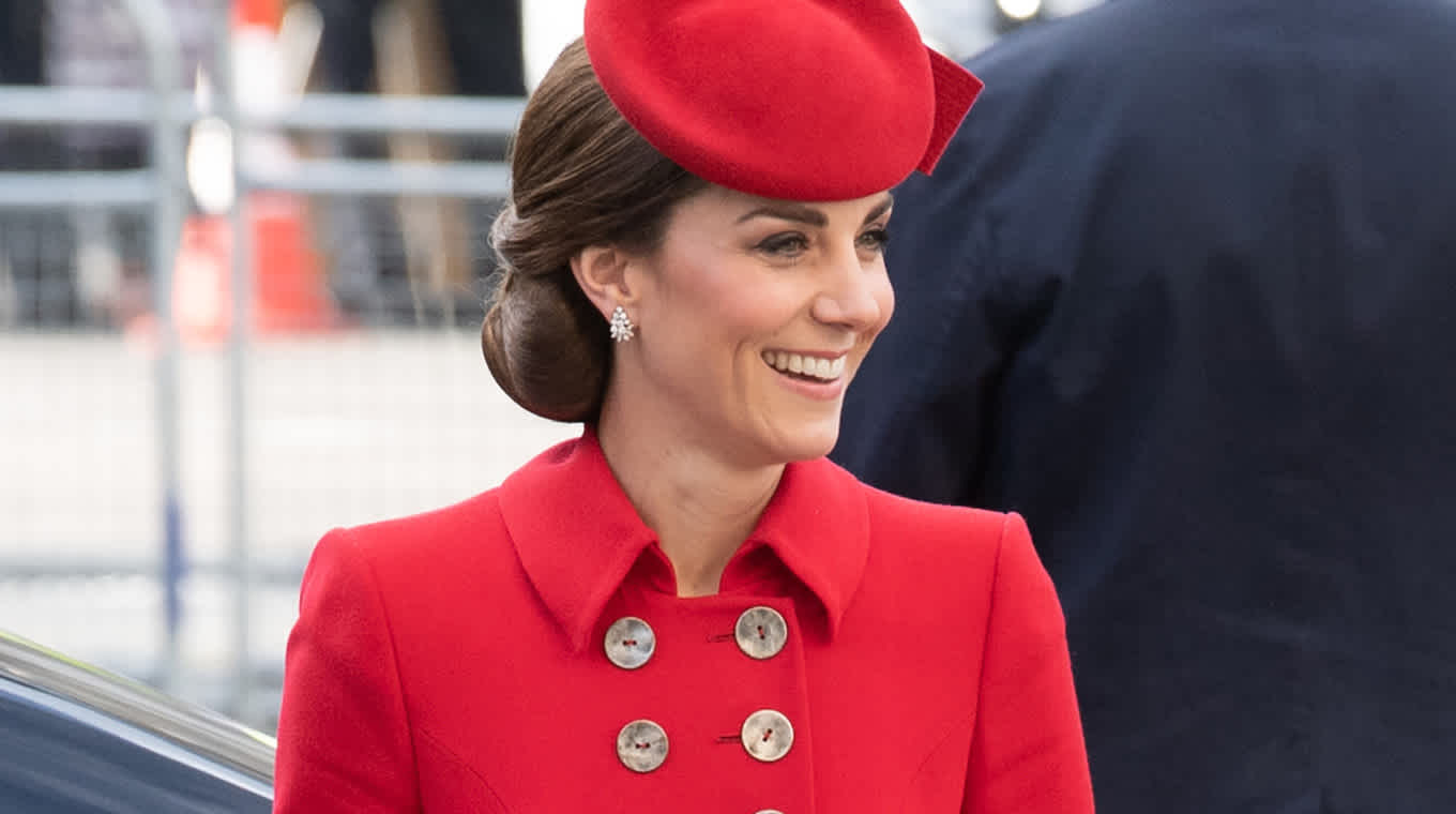 Why Do Royals Wear Hats? Formal Style Rules The Royal Family Must Always  Follow