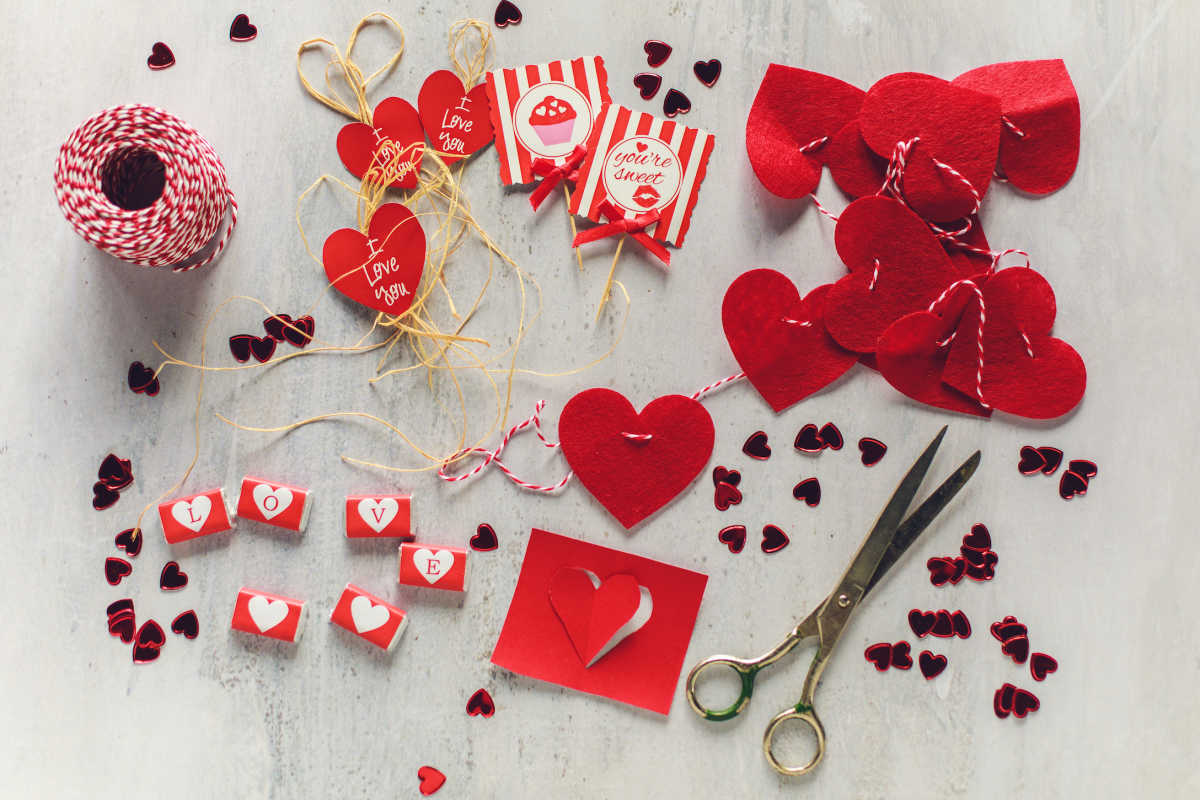 19 Simple Valentine's Day craft ideas for kids – Mont Marte Global