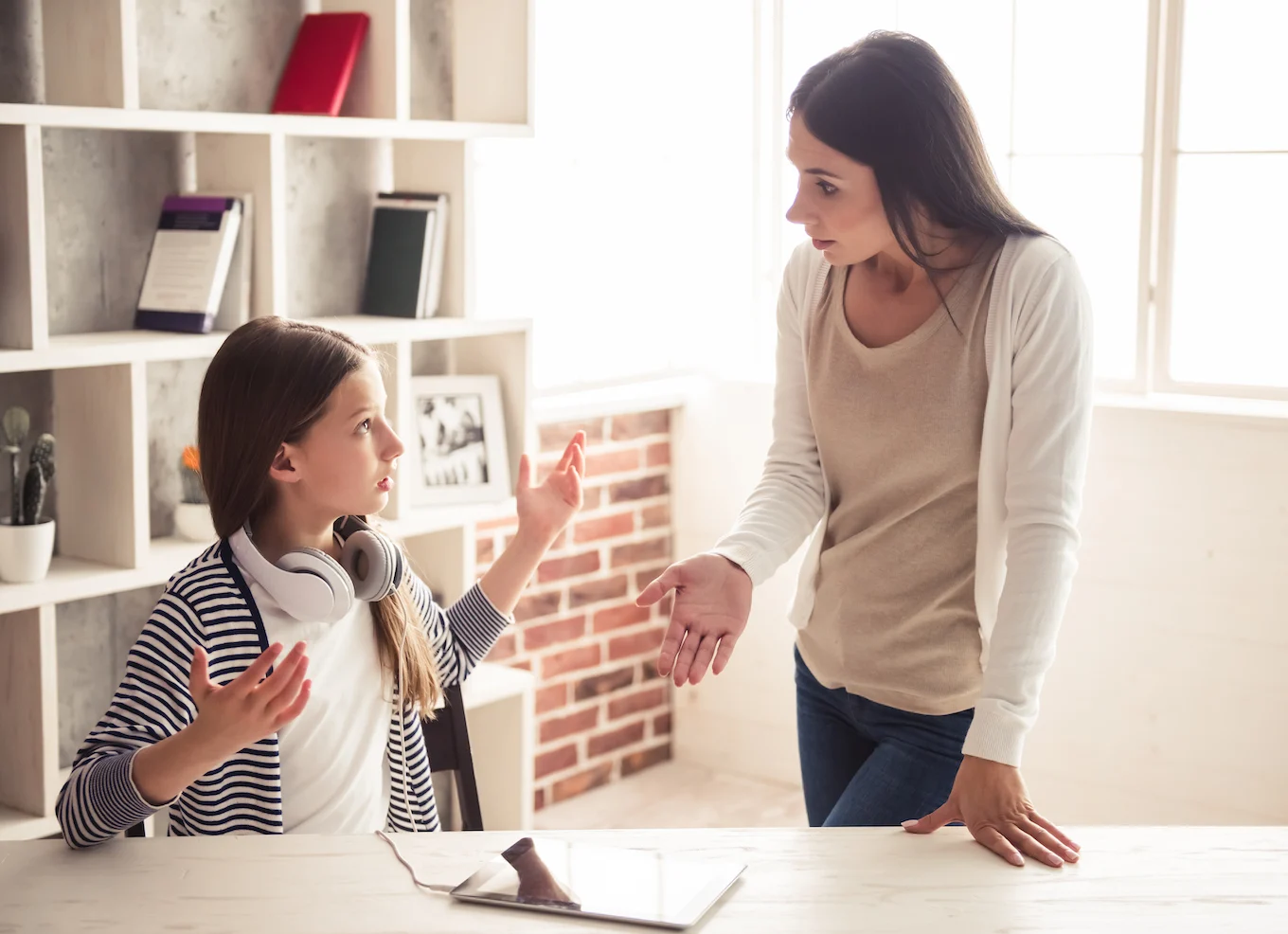 mom and daughter arguing