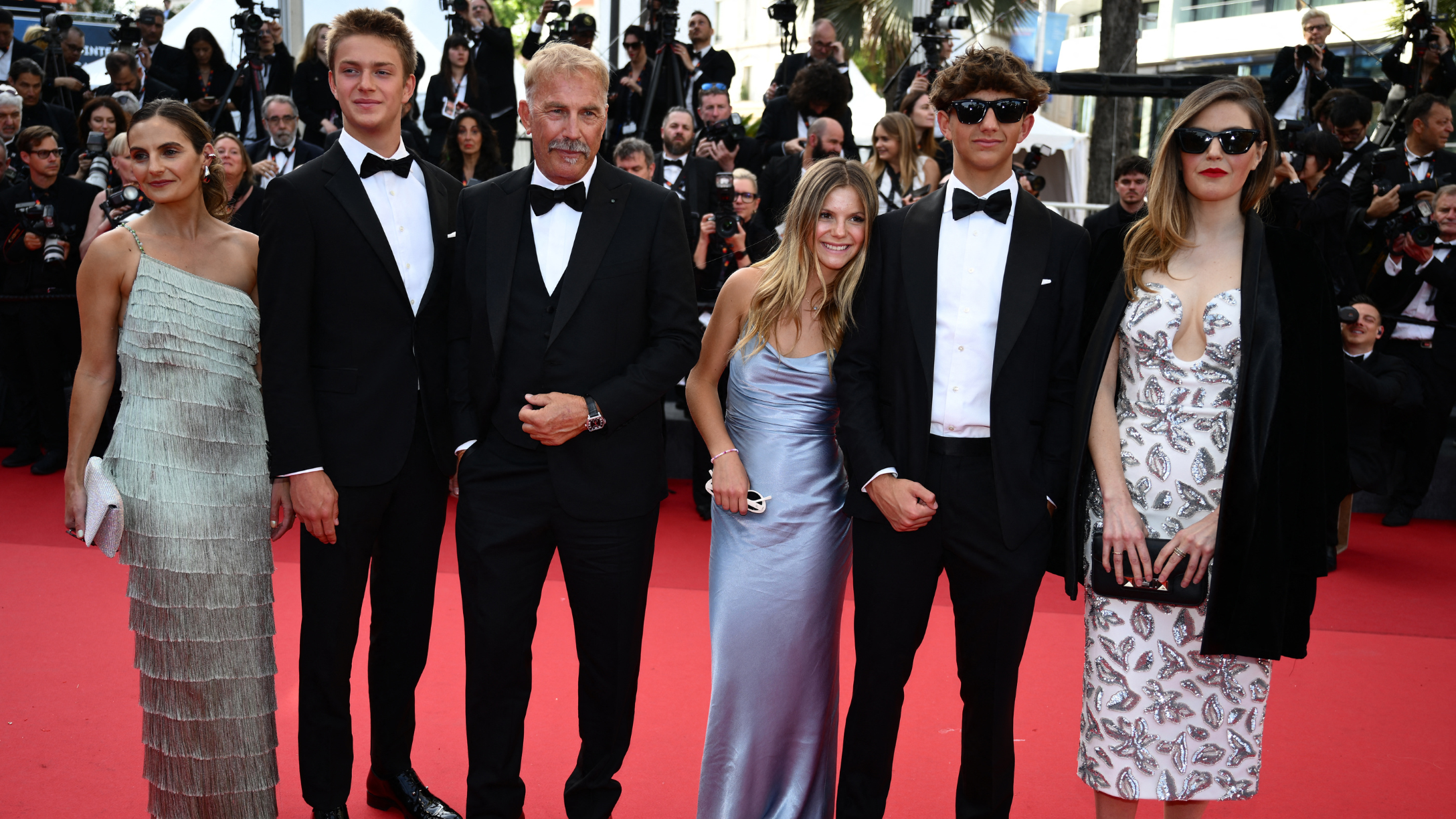 Kevin Costner Makes a Rare Appearance on the Red Carpet With 5 of His 7  Kids | CafeMom.com