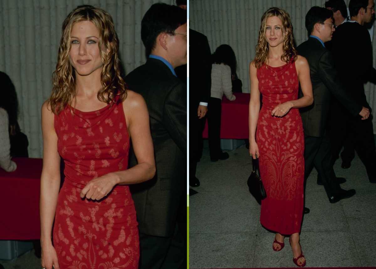 Jennifer Aniston Fashion Moments (5)