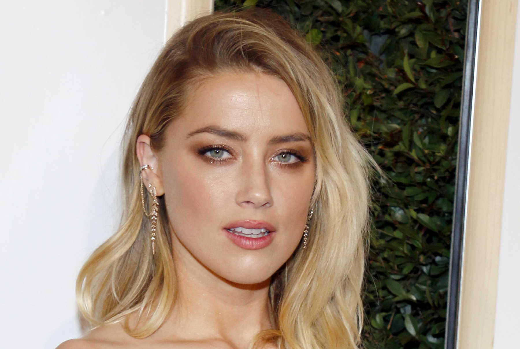 Amber Heard Says Women Don't Need 'a Ring To Have a Crib' as She Shares ...