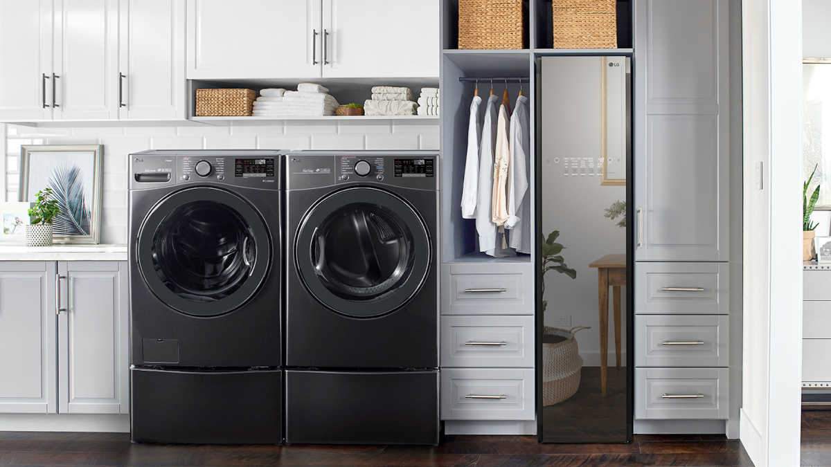 4 Signs It’s Time for a New Washing Machine | CafeMom.com
